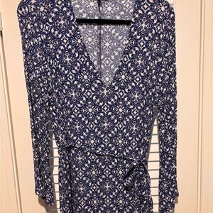 Stretchy Blue & White Printed Women's Dress with bell sleeves & tie